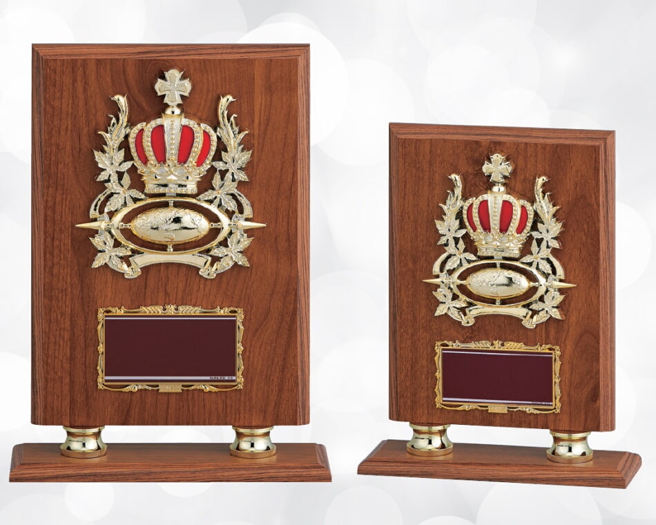 王冠レリーフ木製盾：AT-4424