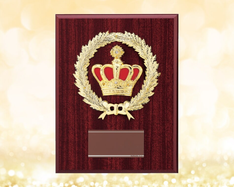 王冠レリーフ木製盾:AT-4446