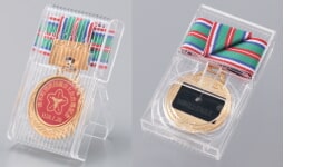 メダルケース