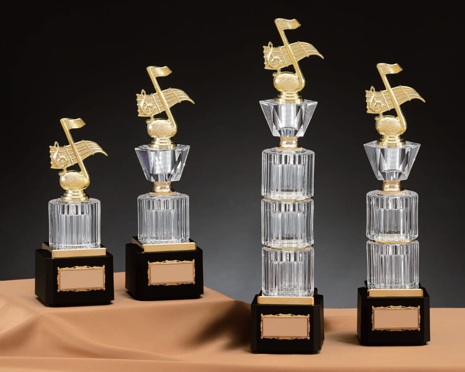 ガラストロフィー:CGV-7487